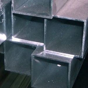 Труба алюминиевая профильная 10х10х1,5 мм АД1 ГОСТ 18475-82